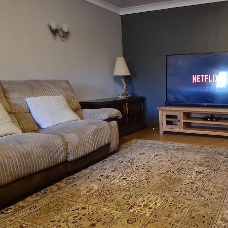 Spacious, 5 Bed House For 9 In Chester Zewnętrze zdjęcie