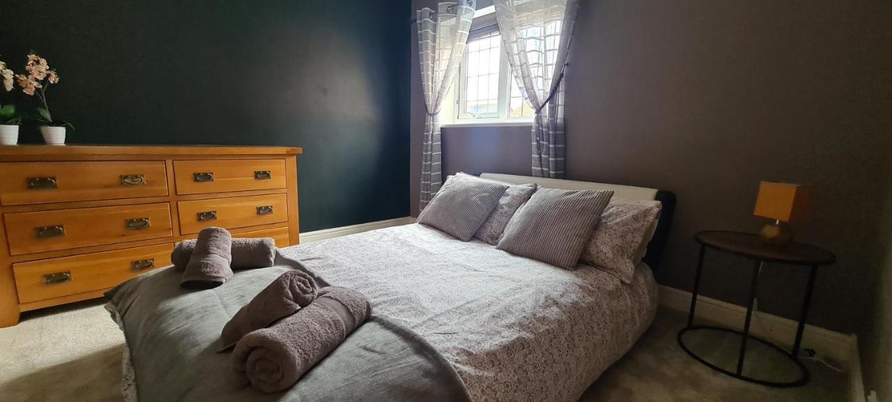 Spacious, 5 Bed House For 9 In Chester Zewnętrze zdjęcie